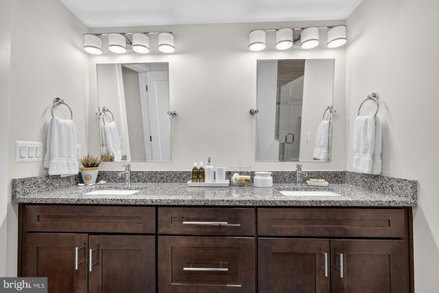 533 N COLUMBUS ST, Alexandria, VA 22314