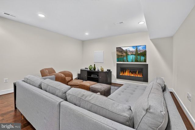 533 N COLUMBUS ST, Alexandria, VA 22314