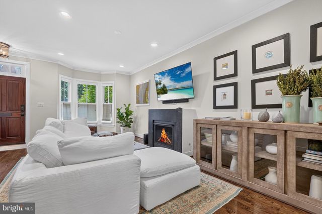 533 N COLUMBUS ST, Alexandria, VA 22314