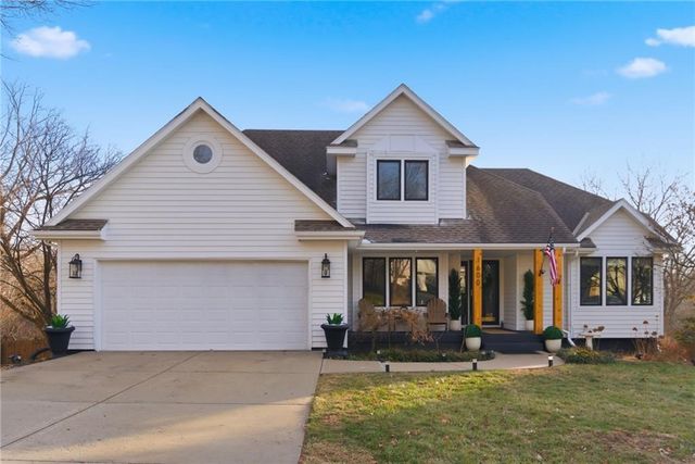 1600 SW Rock Creek Drive, Blue Springs, MO 64015