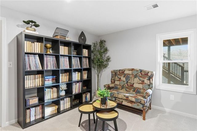 1600 SW Rock Creek Drive, Blue Springs, MO 64015