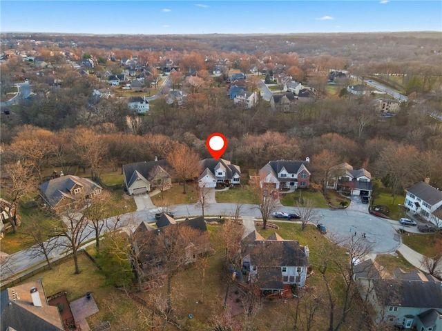 1600 SW Rock Creek Drive, Blue Springs, MO 64015