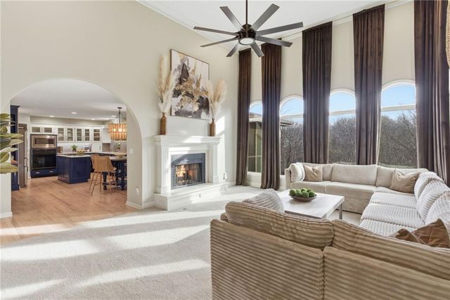 1600 SW Rock Creek Drive, Blue Springs, MO 64015