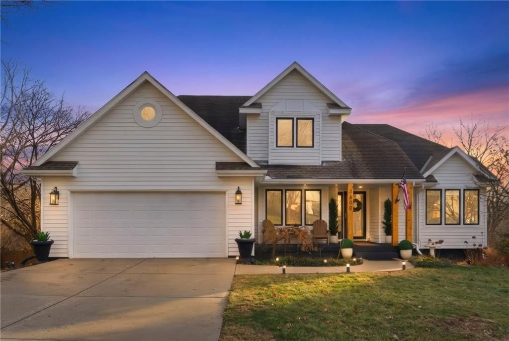 1600 SW Rock Creek Drive, Blue Springs, MO 64015