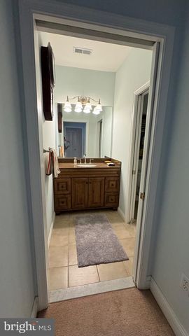 5 OAKLEY ST #102, Cambridge, MD 21613