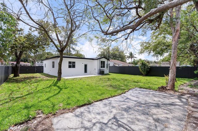 1305 Dunad Avenue, Opa-locka, FL 33054