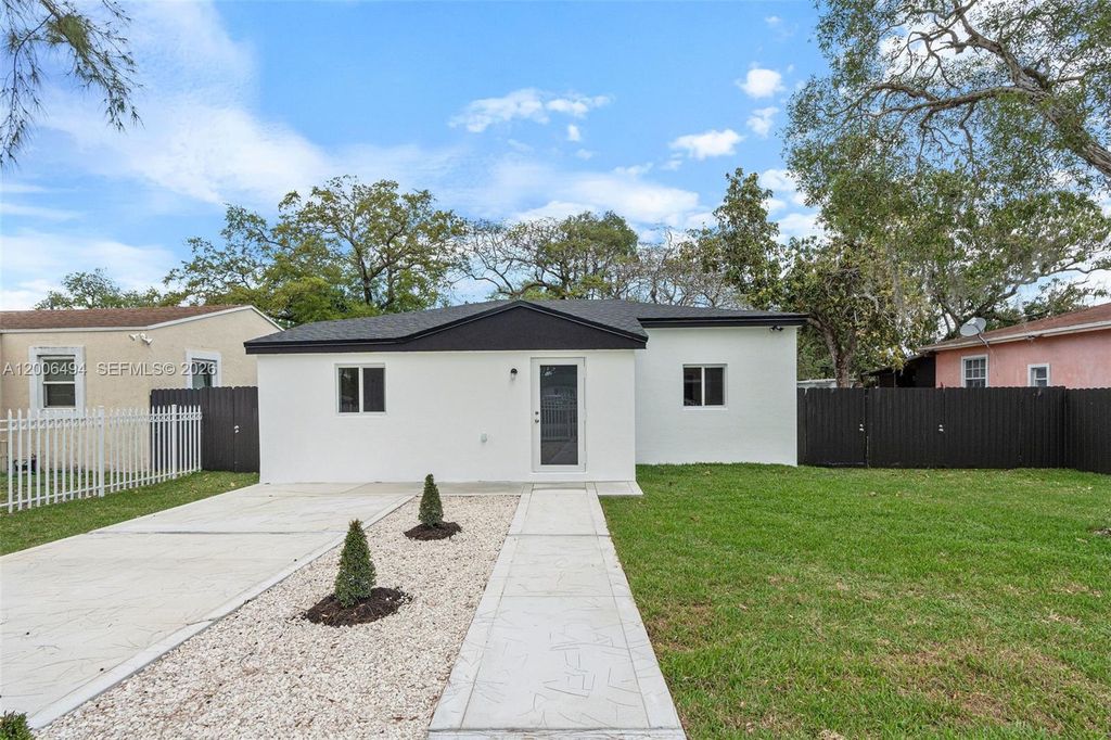 1305 Dunad Avenue, Opa-locka, FL 33054