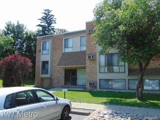 28418 W 8 Mile Road A1, Farmington Hills, MI 48336