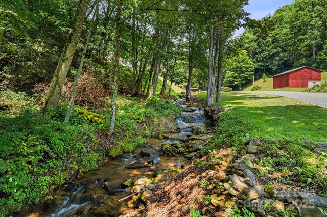 474 Smith Creek Road, Mars Hill, NC 28754