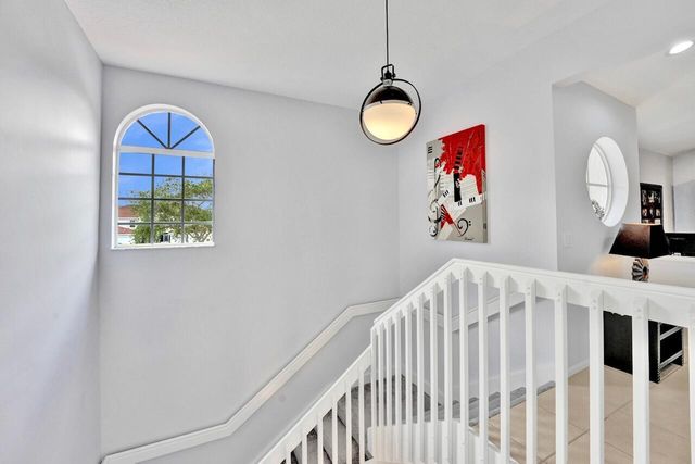 7669 SPRINGWATER Place 202, Boynton Beach, FL 33437