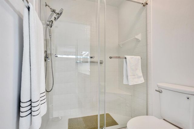 7669 SPRINGWATER Place 202, Boynton Beach, FL 33437
