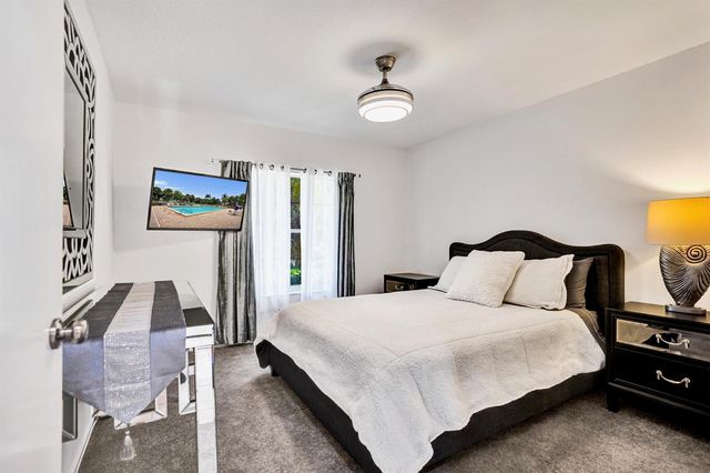 7669 SPRINGWATER Place 202, Boynton Beach, FL 33437