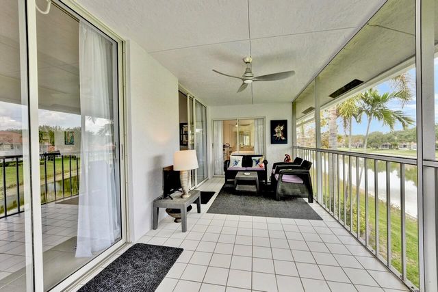 7669 SPRINGWATER Place 202, Boynton Beach, FL 33437
