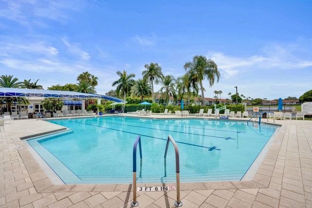 7669 SPRINGWATER Place 202, Boynton Beach, FL 33437