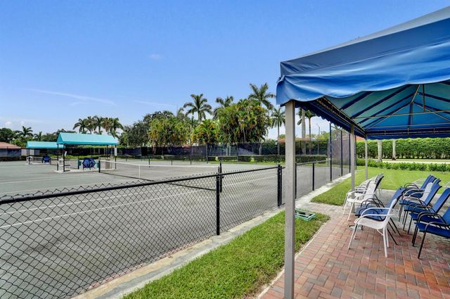 7669 SPRINGWATER Place 202, Boynton Beach, FL 33437