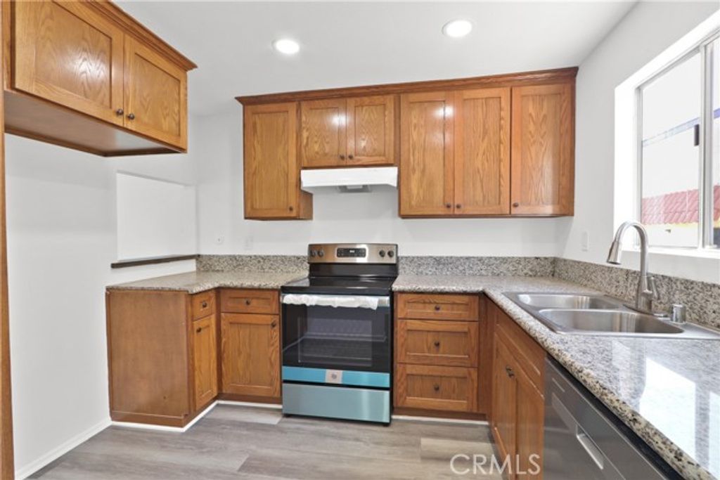 730 N Eucalyptus Ave 25, Inglewood, CA 90302