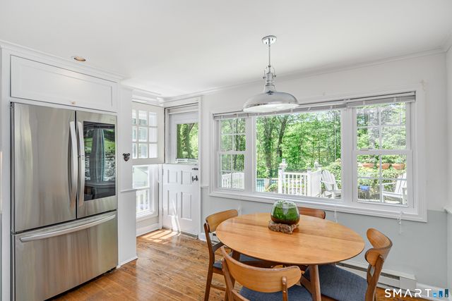 77 Crest Road, Middlebury, CT 06762