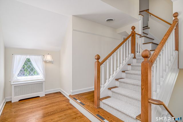 77 Crest Road, Middlebury, CT 06762