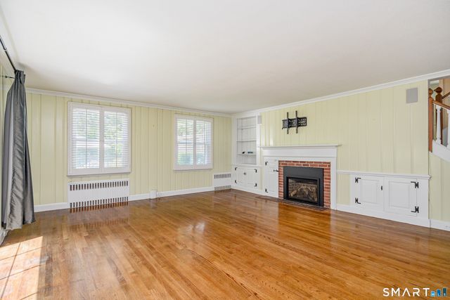 77 Crest Road, Middlebury, CT 06762