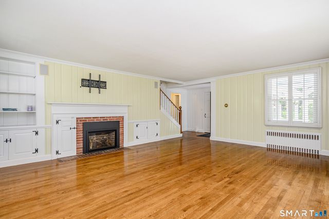 77 Crest Road, Middlebury, CT 06762