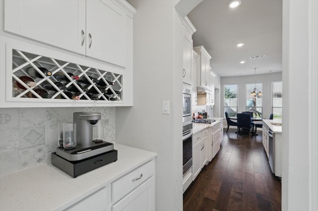 1208 13th Street, Argyle, TX 76226