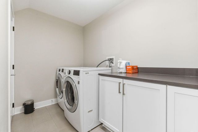 251 E 3rd Avenue, Columbus, OH 43201