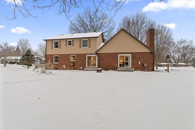 22279 Loupee Drive, Cassopolis, MI 49031