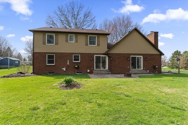 22279 Loupee Drive, Cassopolis, MI 49031