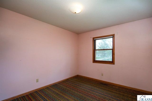 2208 Clare Drive, North Mankato, MN 56003