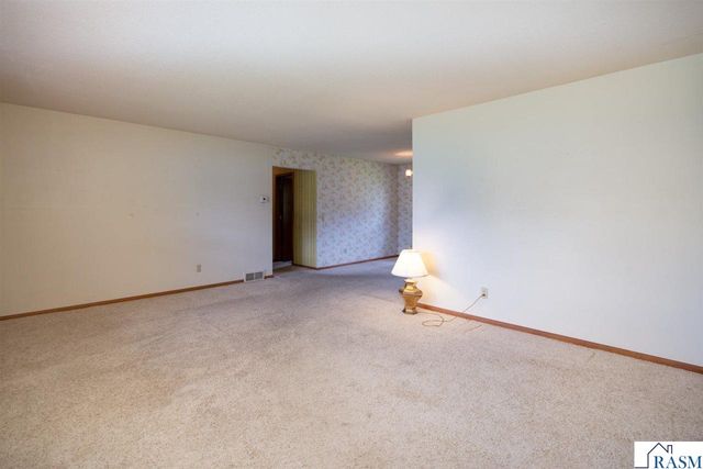 2208 Clare Drive, North Mankato, MN 56003