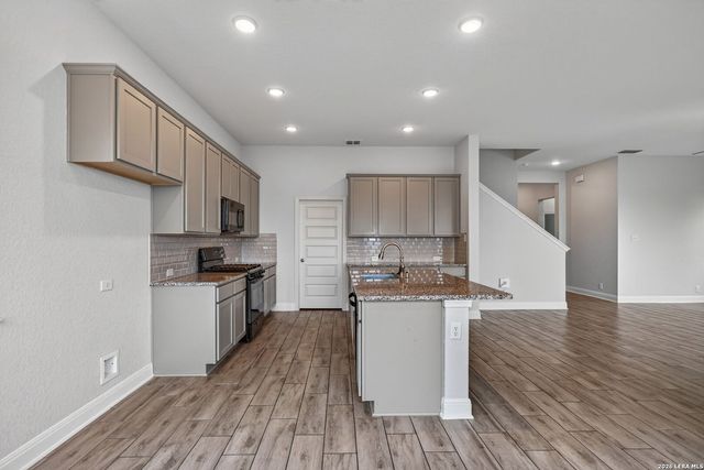 619 Wipper, New Braunfels, TX 78130