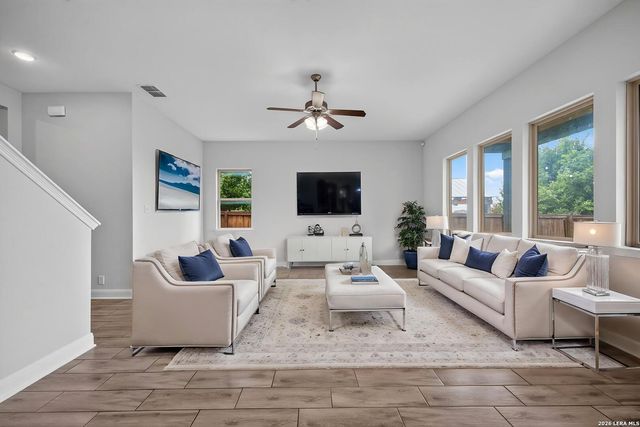 619 Wipper, New Braunfels, TX 78130