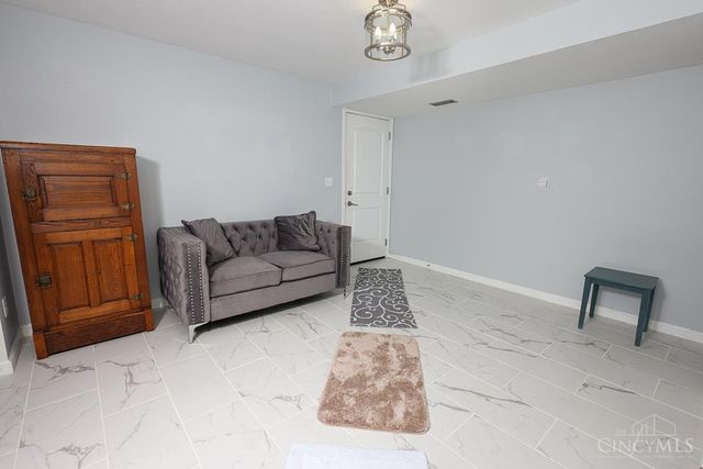 692 W Taylor School Road, Wayne Twp, OH 45013