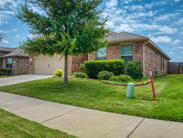 744 Walls Boulevard, Crowley, TX 76036