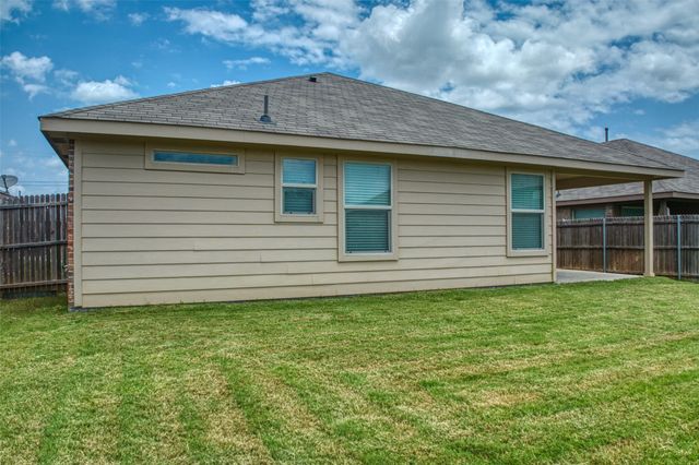 744 Walls Boulevard, Crowley, TX 76036