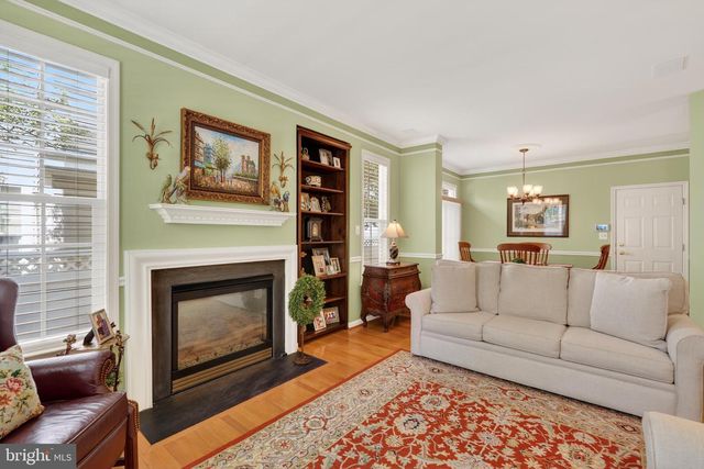 6934 COVE INLET CT, Fort Belvoir, VA 22060