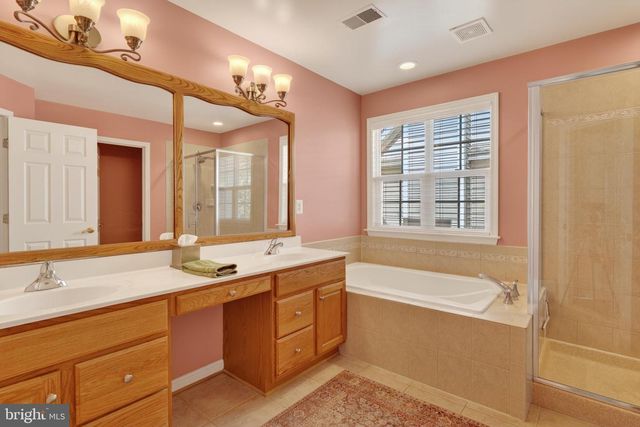 6934 COVE INLET CT, Fort Belvoir, VA 22060