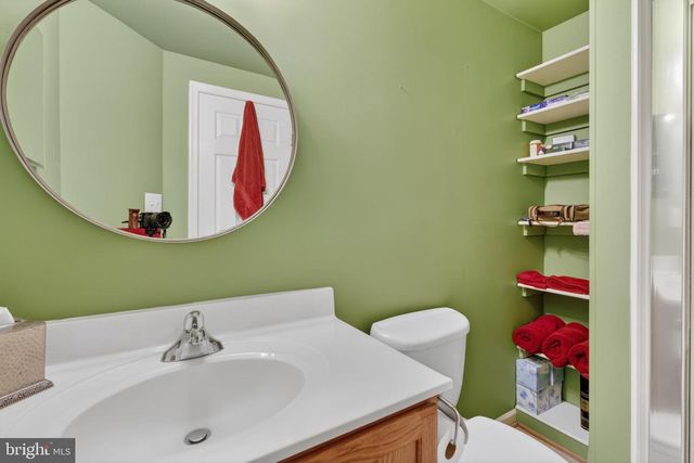 6934 COVE INLET CT, Fort Belvoir, VA 22060
