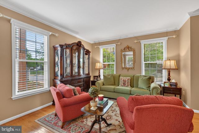 6934 COVE INLET CT, Fort Belvoir, VA 22060
