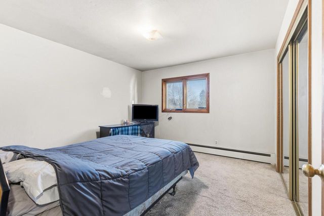 8979 N Silver Brook LANE, Brown Deer, WI 53223