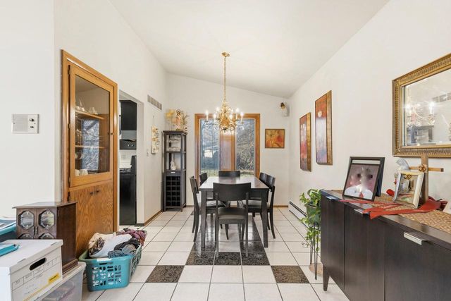 8979 N Silver Brook LANE, Brown Deer, WI 53223