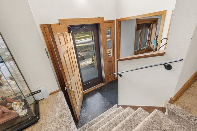 8979 N Silver Brook LANE, Brown Deer, WI 53223