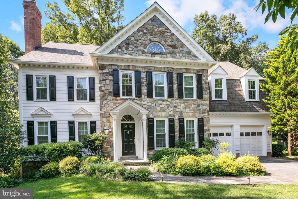8316 COMANCHE CT, Bethesda, MD 20817