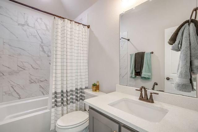 833 Godley Road, Godley, TX 76044