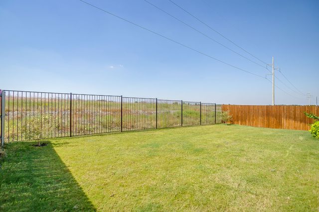 833 Godley Road, Godley, TX 76044