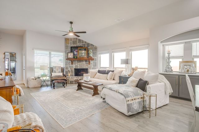 833 Godley Road, Godley, TX 76044