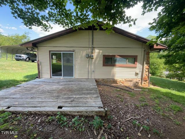 221 Holly Hill Drive, Rogersville, TN 37857