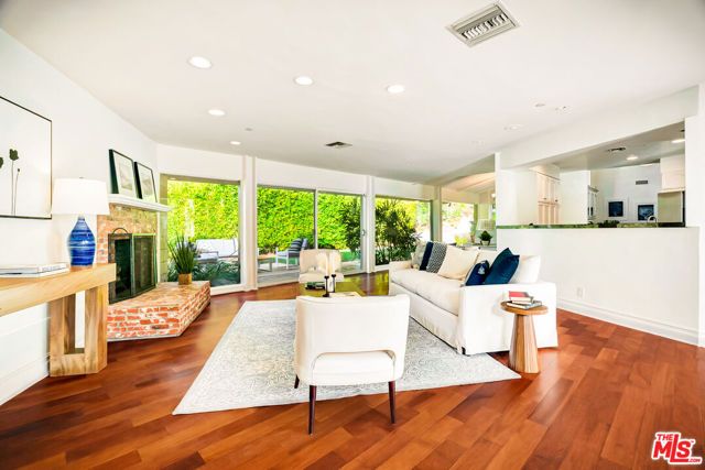 16561 Adlon Road, Encino (los Angeles), CA 91436