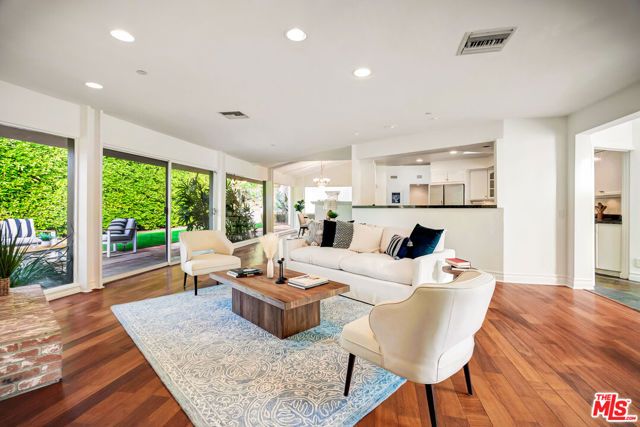 16561 Adlon Road, Encino (los Angeles), CA 91436