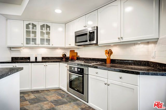 16561 Adlon Road, Encino (los Angeles), CA 91436